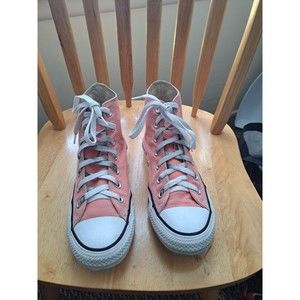 Converse Chuck Taylor All Star  Hi Top Trainer Light Peach  Size 6